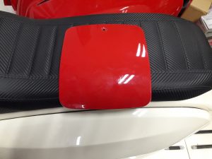 SCOMADI TL BATTERY DOOR COVER. RED (MOST COLOURS AVAILABLE) Modern Scooters