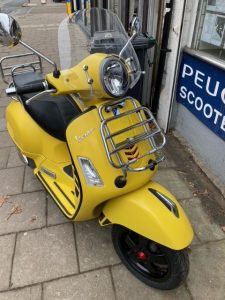 VESPA GTS 300 SUPERSPORT ABS Modern Scooters