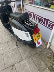 SCOMADI TT 125 Modern Scooters