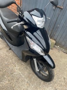 HONDA VISION 110 Modern Scooters