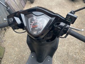HONDA VISION 110 Modern Scooters
