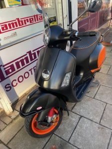 VESPA GTS 300 2013 Modern Scooters