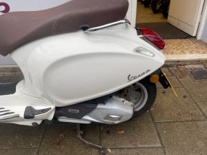 VESPA PRIMAVERA 125 ABS Modern Scooters