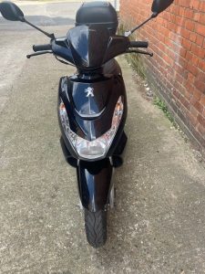PEUGEOT KISBEE 50CC Modern Scooters
