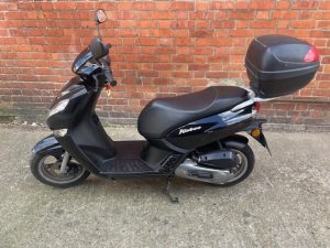 PEUGEOT KISBEE 50CC Modern Scooters