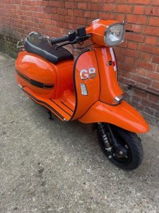 SCOMADI TL125 PO65NN Modern Scooters